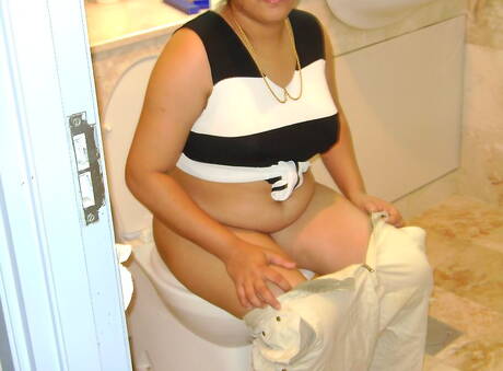 Fuck My Indian GF are pleased to offer you xxx pictures featuring Indian Babe in sex action